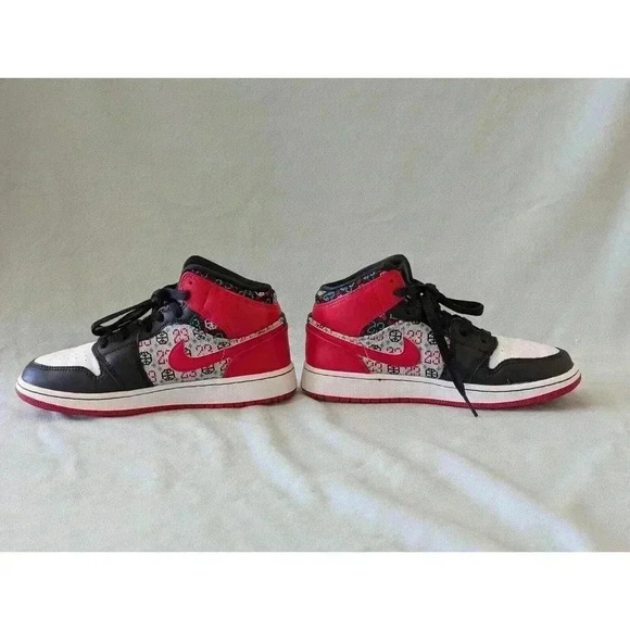 Nike Air Jordan 1 Mid SE GS Sz 4Y Ugly Sweater Red Black Christmas DM1208-150 - Picture 5 of 16